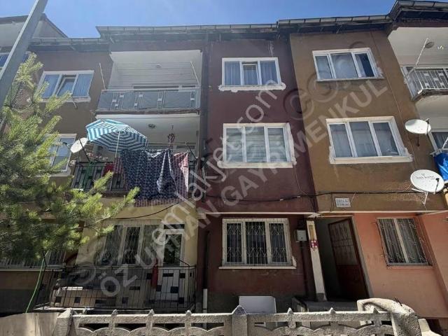 Öz Urhanlar'dan Akdeğirmen'de Eşyalı 3+1 Kiralık