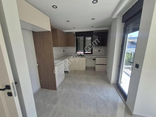 Öz Yıldız Emlak'tan Ilıca Mahallesinde Kiralık 2+1 Daire