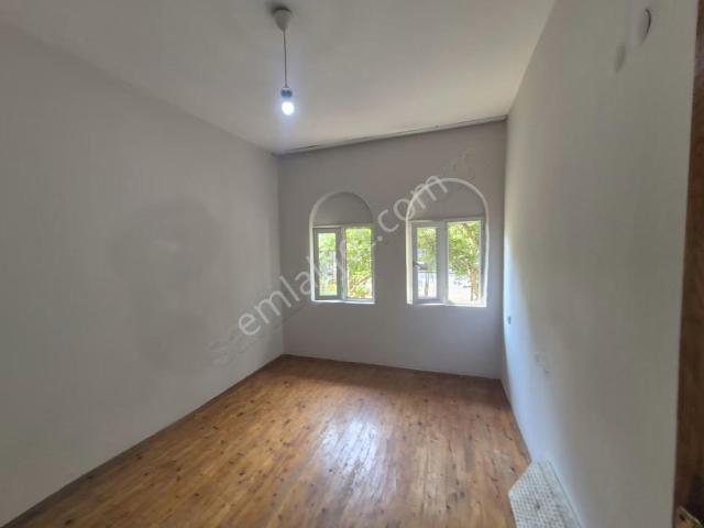 Öz Yıldız Emlaktan Yayla Mahallesinde 2+1 Kiralık Daire