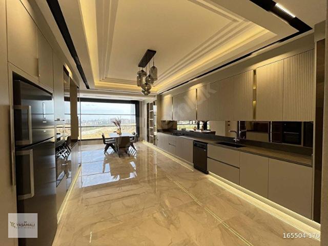 ÖZ YAŞAMALI'DAN ULTRA LÜX 280 M'2 NET 4,5+1 SATILIK DAİRE