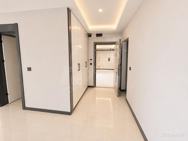 ÖZÇAM'DAN KAPALI MUTFAK EBEVEYN BANYOLU 2+1 SIFIR DAİRE
