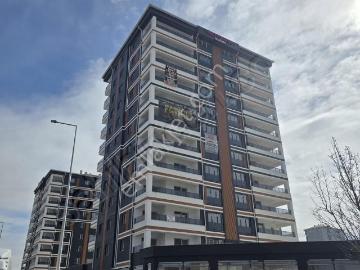 Öz İtimat Emlak / Yenişehir Bulvar'da Köşebaşı Sıfır 4+1 Daire