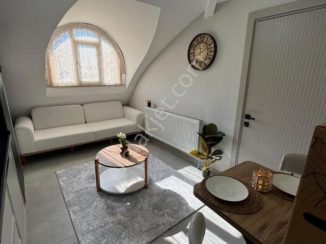 Özmecaz'dan Üniversite Mevki 1+1 Full Eşyalı Lüks Apart