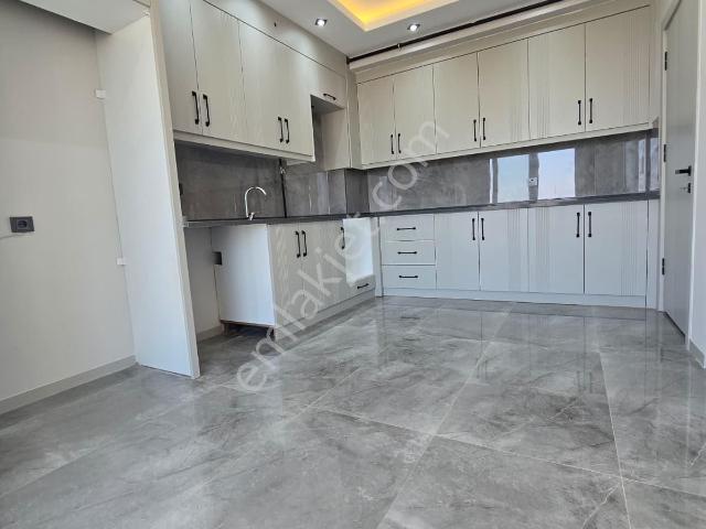Özmecaz'dan Yenişafak'da Sıfır 2+1 120m2 Asansörlü Ultra Lüks Daire