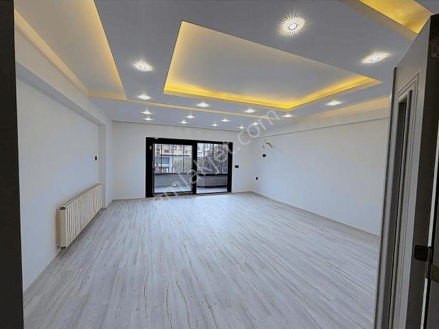 Özmert Ten Gazi Mah.önder Cad.üzeri Full Tadilatlı 4+1 Satılık