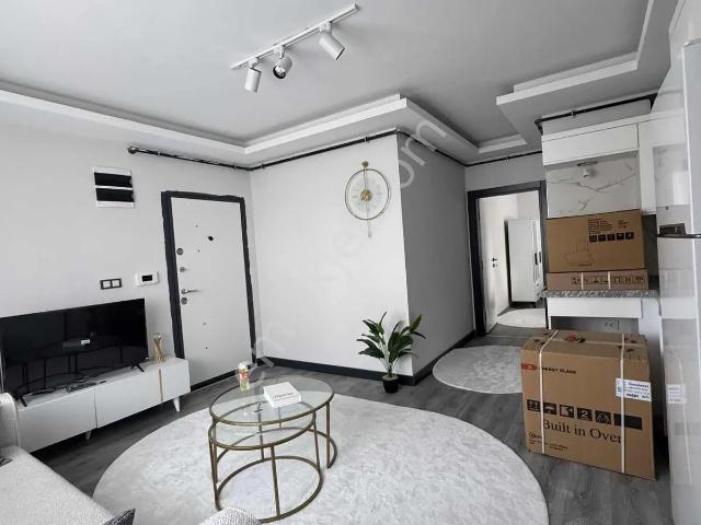 Öznur Öztürk'ten Mevlana Mahalle 1+1 Ful Eşyalı Satılık Daire