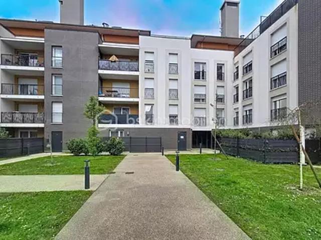 Ozoir la Ferrière 77330 Achat / Vente appartement 3 pièces t3 balcon