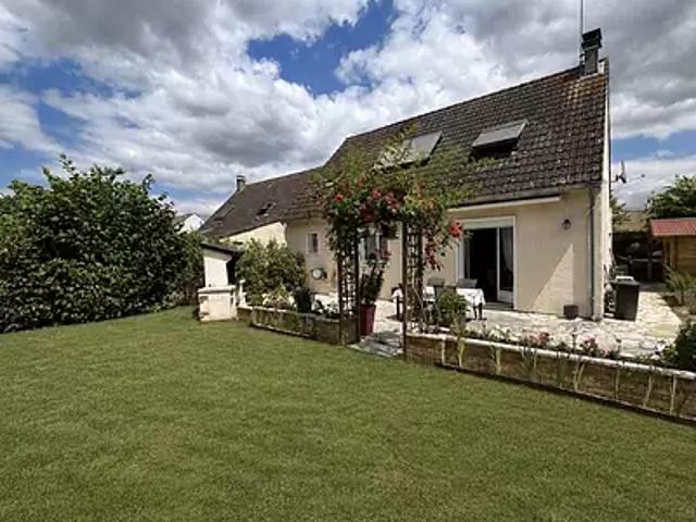 Ozoir la Ferrière 77330 Achat / Vente maison 5 pièces t5 au dernier étage