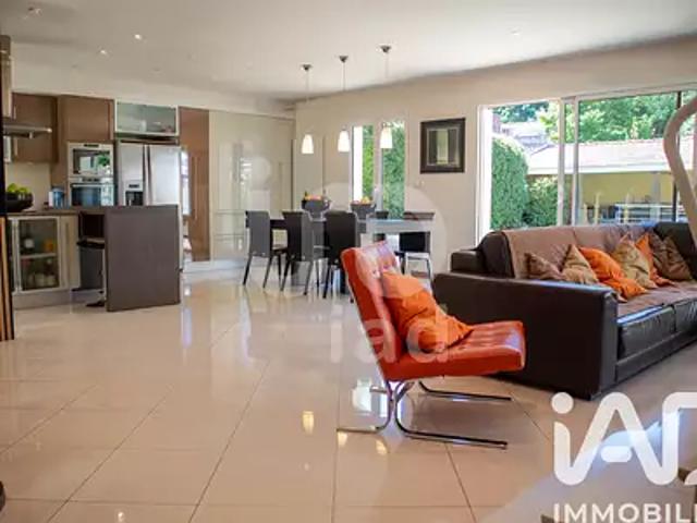 Ozoir la Ferrière 77330 Achat / Vente maison 6 pièces t6 parking