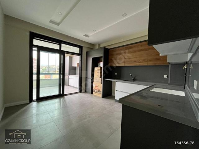 ÖZAKIN GAYRİMENKULDEN SİYAHSER MAHALLESİNDE 4+1 ARAKAT FIRSAT DAİRE