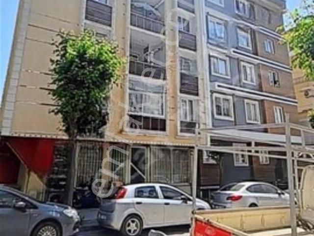 Ozan'dan Avcılar Merkezde Metrobüs Yakını Eşyalı Daire