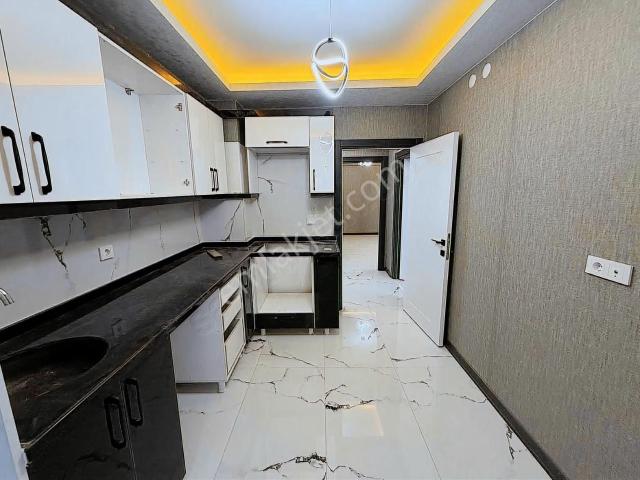 Ozandan Cadde Üstü Lüx 2+1 Daire Ve Daireler