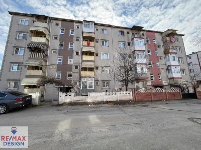Ozanlar Perşembe Pazarının Yanında Satılık Daire Remax Design