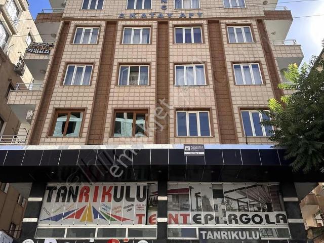 Özbal Emlak Ofis Berat Cami Civarı Satılık Temiz Daire
