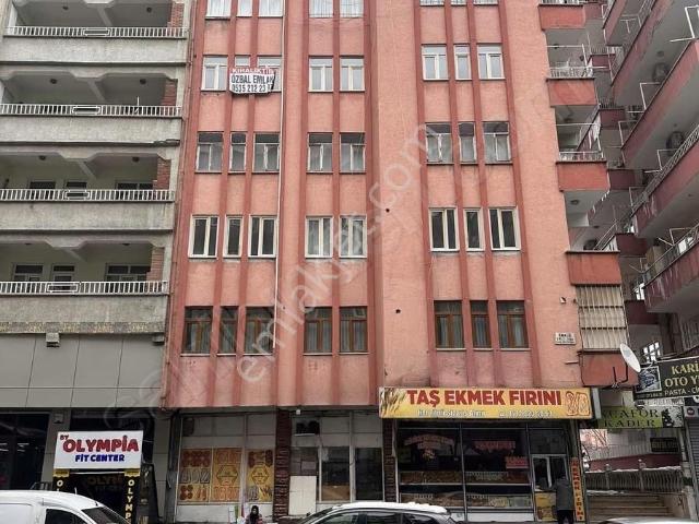 Özbal Emlak Ofis Rızvanağa Caddesinde Satılık Daire