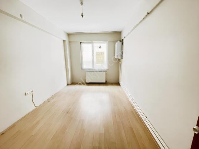 Özbey Emlaktan Akarbaşı Mh Kiralık 1+1 Daire