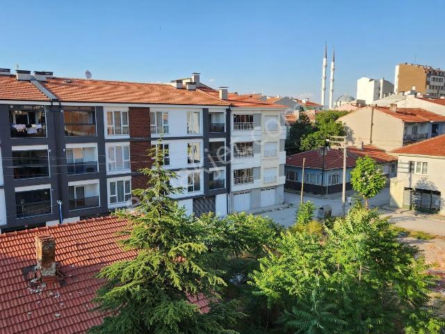 Özbey'den | Fırsat Daire | Gazi Yakup Satar Cad. Yakını | 1+1 |