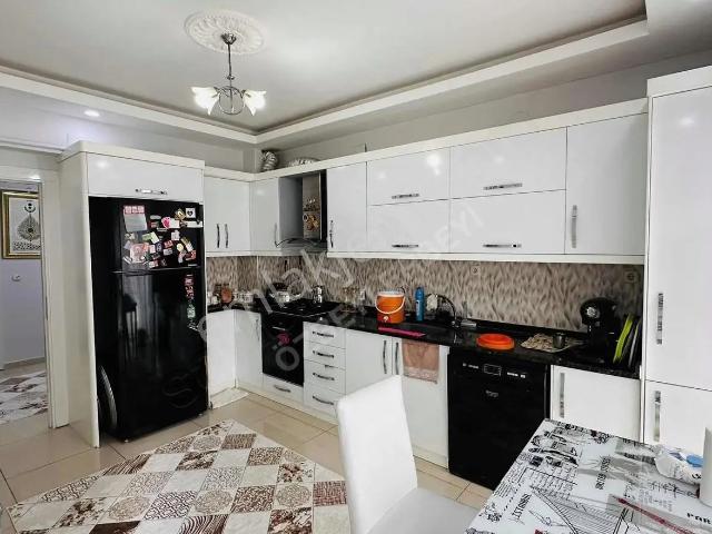 Özbeylerbeyi Gyodan Fıstıklık Merkezde Bakımlı Satılık 3+1 Daire
