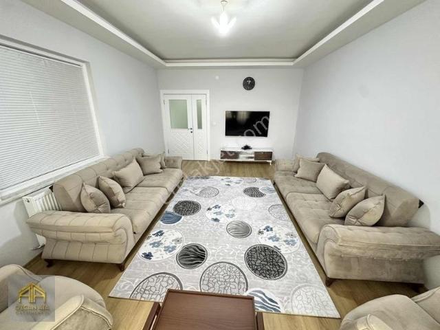 Özcan Ata Gayrimenkulden Serkent'te 3+1 Satılık Lüx Daire