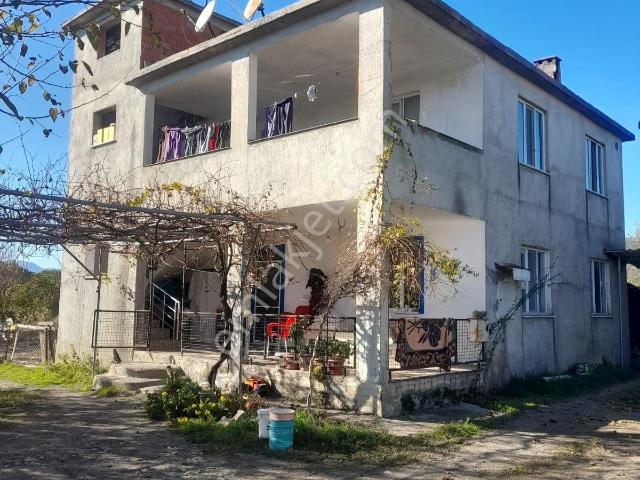 Özcan Emlak'tan Satılık 2 Katlı Müstakil Ev
