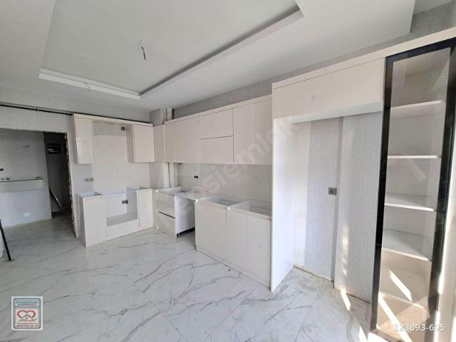 ÖZDEDE'DEN SATILIK ŞEFİKCANDA 3+1 SİTE İÇİ SIFIR LÜKS DAİRE