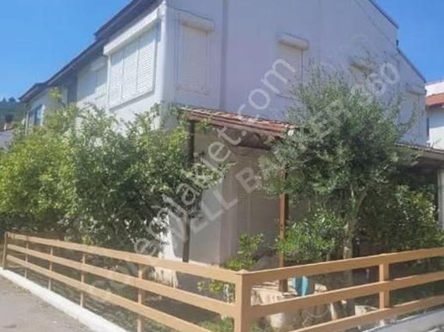 Özdere'de Denize Sıfır Özel Site İçinde Kiralık Müstakil Villa