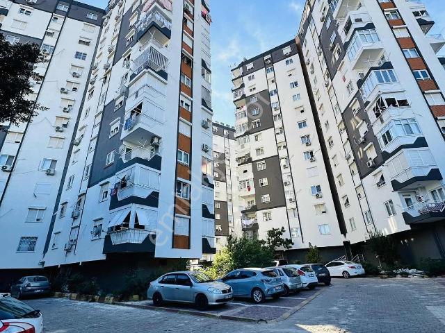 Özdoğan Emlaktan Tramvay Yakını 3+1 130m2 Site İçi Asansörlü