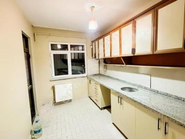 Özel Emlaktan Kiralık 3+1 Daire