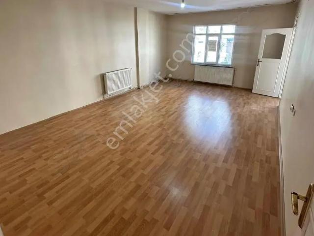 Özel Emlak'tan Kiralık Daire