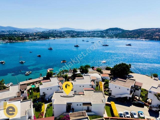 Özel Plajlı Bitez Sarnıç Sitesi'nde Deniz Manzaralı 2+1 Daire