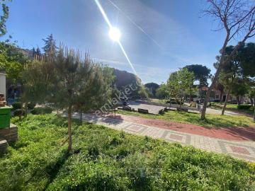 Özel Türk Koleji Yakını, Park Cepheli Ara Kat Satılık Daire