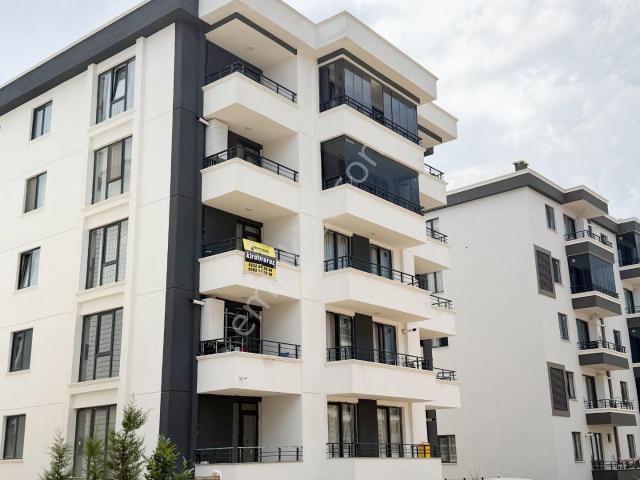 Özel Tasarım Sıfır Eşyalı 1+1 Kiralık Daire