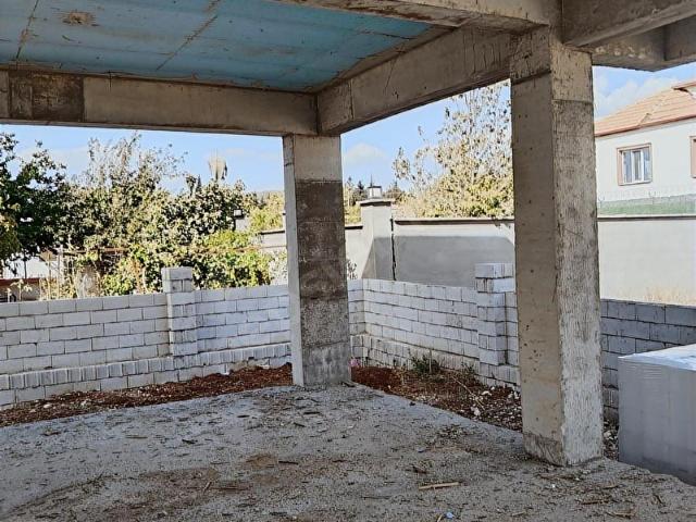 ÖZEL YAPILMIŞ GÜZEL KONUMDA,NATAMAM VİLLA AYRINTILAR AÇIKLAMADA