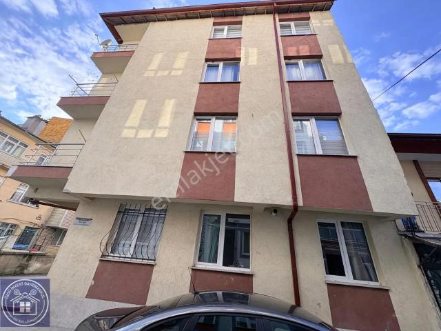 Özgü Gayrimenkul'den Meydan'da Fırsat Eşyalı 1+1 Daire