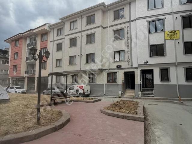 Özgü'den Menderes Caddesi Yakınında Kiralık 1+1 Fırsat Daire!