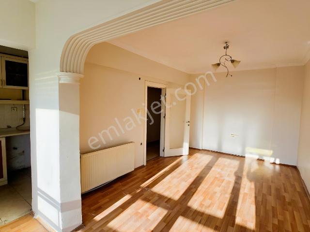 Özgün Emlaktan 2+1 70 M2 Bakımlı Daire