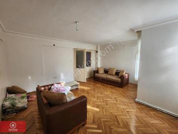 Özgün Emlaktan 2+1 95 M2 Yüksek Giriş kiralık Daire