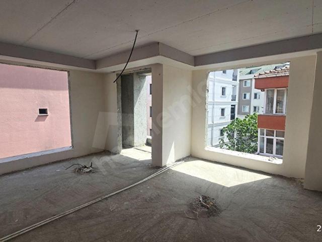 ÖZGÜN EMLAKTAN 3+1GENİŞ OTURUMLU SIFIR AÇIK OTOPARKLI DAİRE