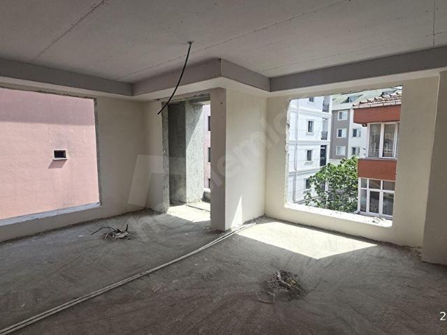 ÖZGÜN EMLAKTAN AĞUSTOS AYINDA TESLİM 3+1 125m2SIFIR LÜX DAİRE