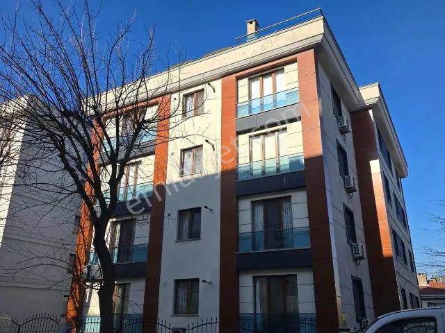 Özgün Emlaktan Palmiye Meydanında 2+1 80 M2 Yeni Bina