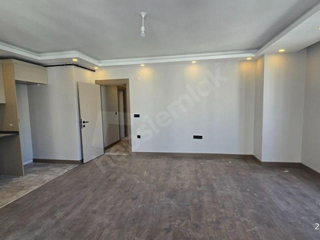 ÖZGÜN EMLAKTAN SAHİLE YAKIN YENİ SİTEDE 2+1 80 m2 SIFIR DAİRE
