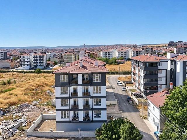 ÖZGÜN'DEN 71 EVLER MAHALLESİ HASAN DOĞAN TESİSLERİ YAKINI 2+0 DAİRE