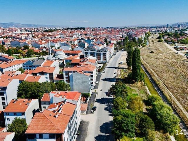 ÖZGÜN'DEN ÇAMLICA MAHALLESİ BİRLİK CADDESİ YAKINI 3+1 DAİRE