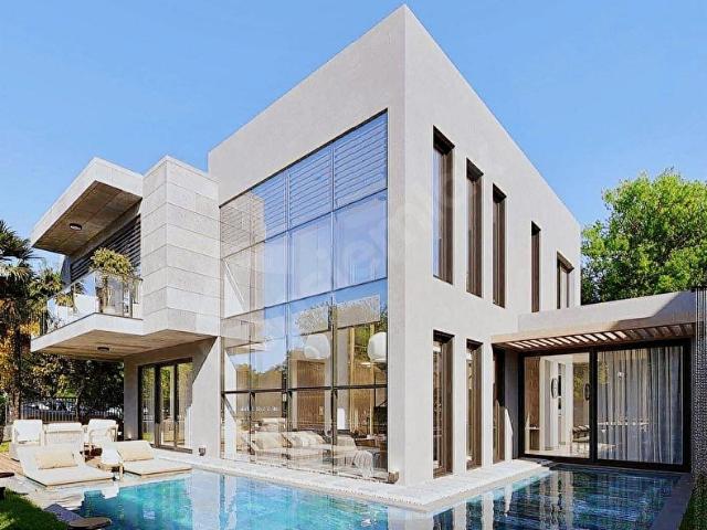 Özgün'den Asansör ve havuzlu Satılık Ultra+ Lux Villa