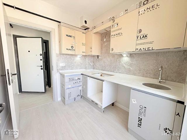 ÖZGÜNDEN EMEK MAHALLESİ MÜKEMMEL KONUM 2+0 DAİRE
