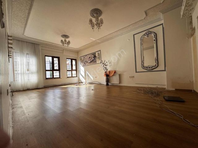Özgür Emlaktan Beşıkdağ Toki Satılık 3+1 Daire