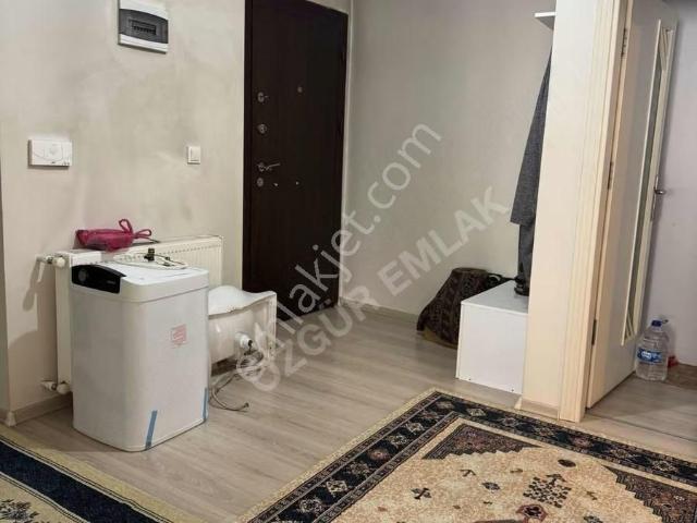 Özgür Emlaktan Merkezde 10 Yıllık 3+1 Daire