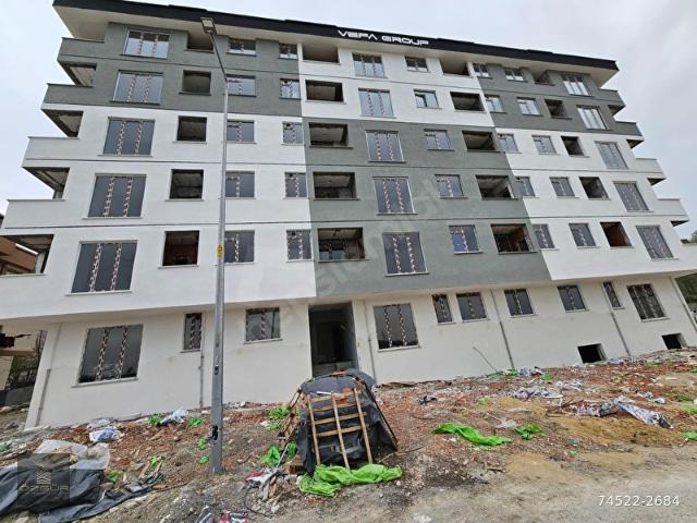 ÖZGÜR İNŞAATTAN HADIMKÖYDE ARA KAT SIFIR DAİRE 2+1 100M2 ACİL SATILIK DAİRE
