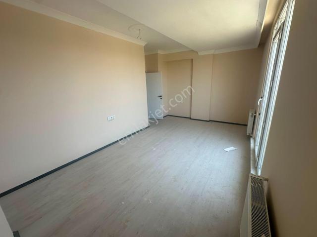 Özgür İnşaat'tan Kiralık Sıfır Dubleks Daire 4+2 Asansörlü Bina