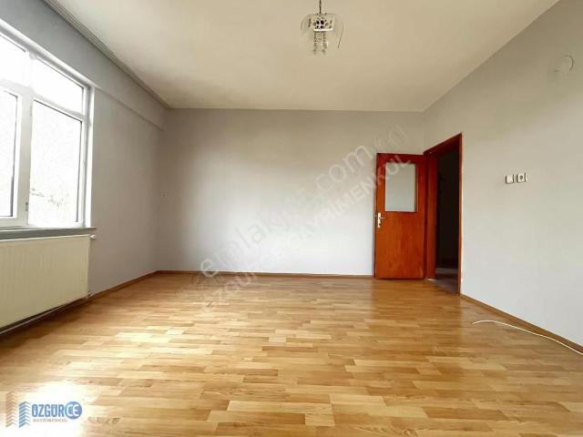 Özgürce Gyd'den Nenehatun Merkezde Kiralık 3+1 Ara Kat Daire